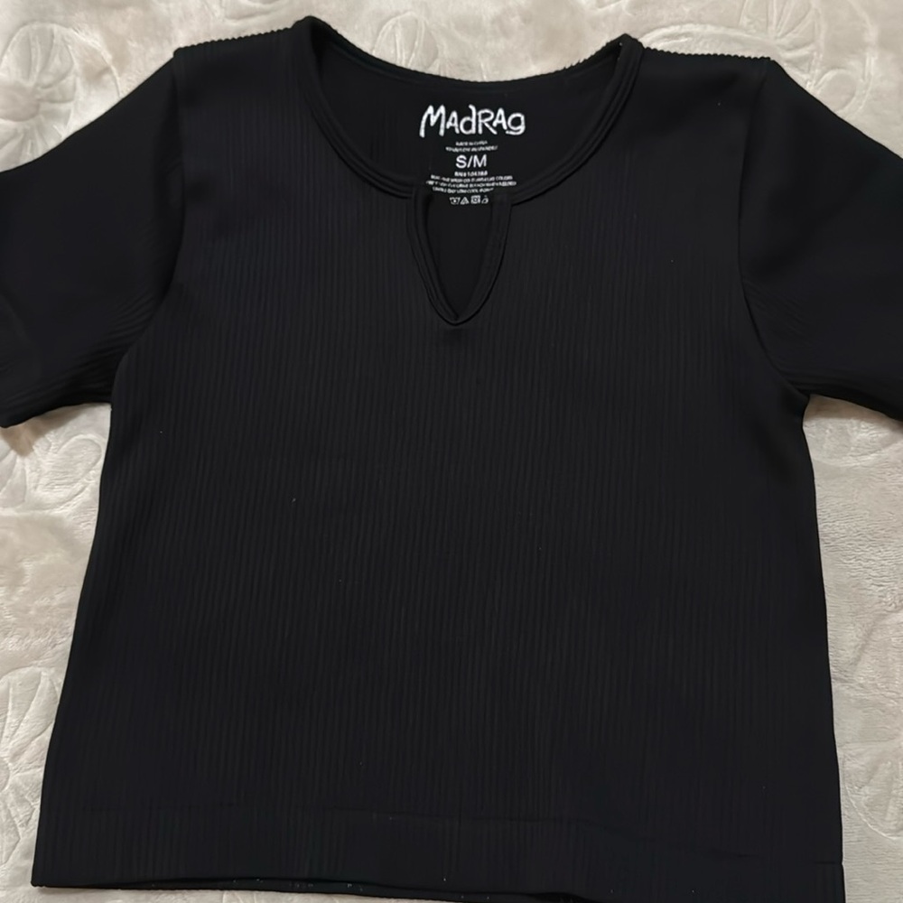 Black crop top